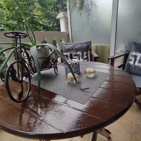 Ld Apartment *