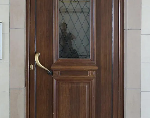 Ld דירה לריסה